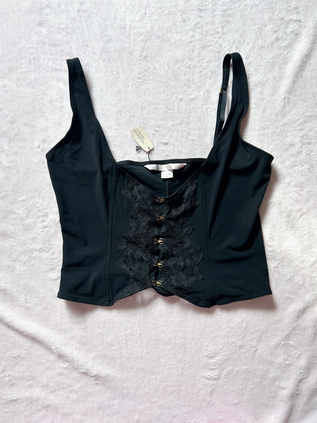 BEHATI top ꨄ︎ size S and M