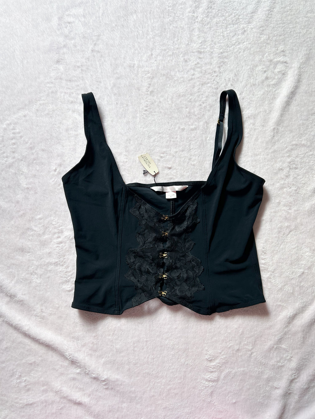 BEHATI top ꨄ︎ size S and M