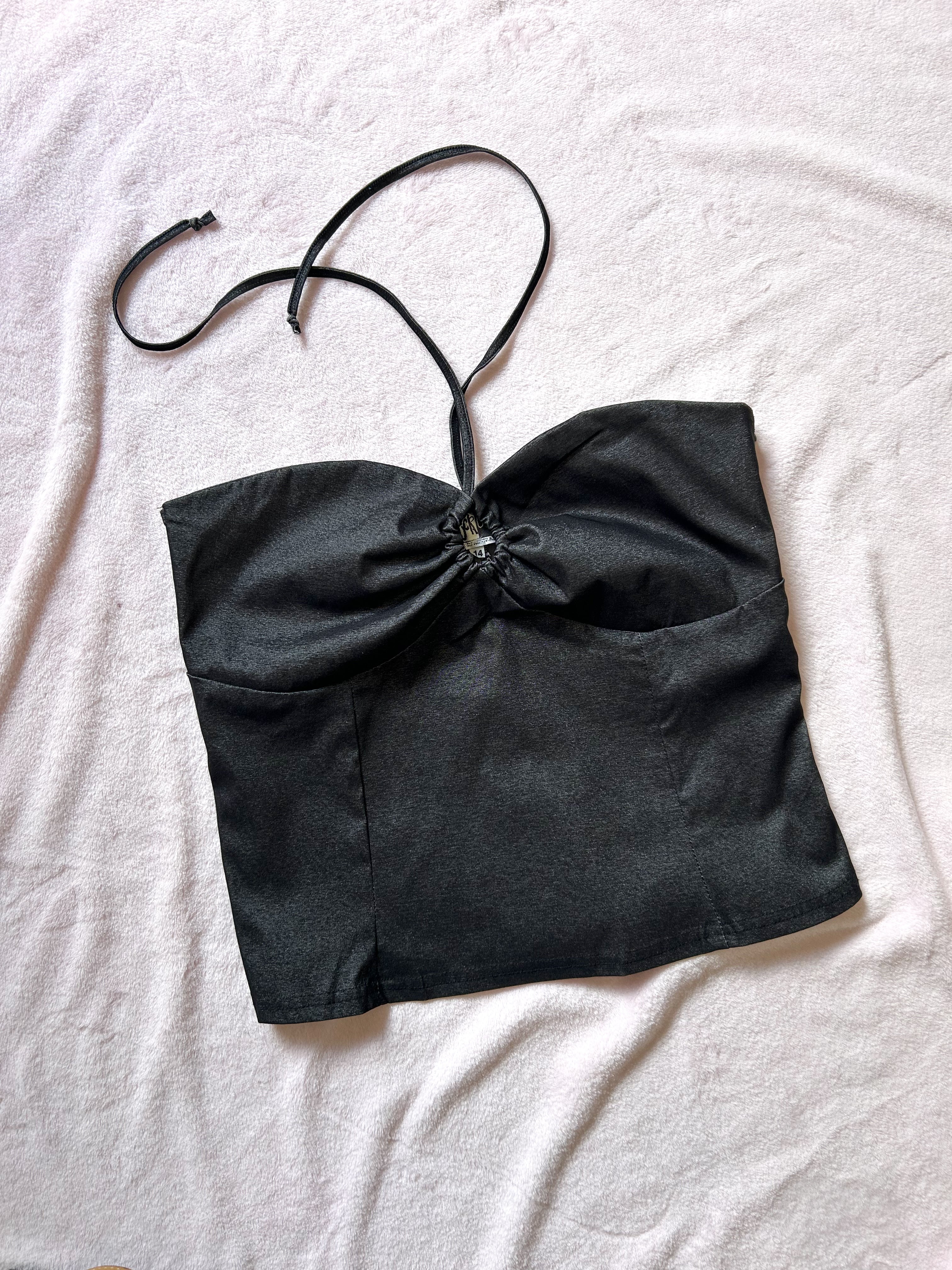 JOANNA halter top ꨄ︎  size 14