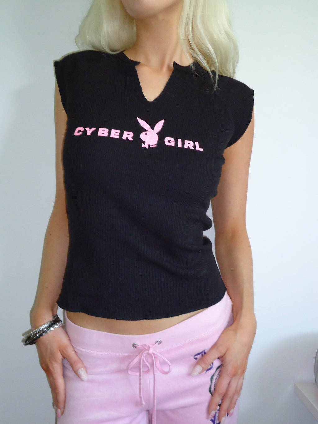 CYBER GIRL top ꨄ︎  PINK