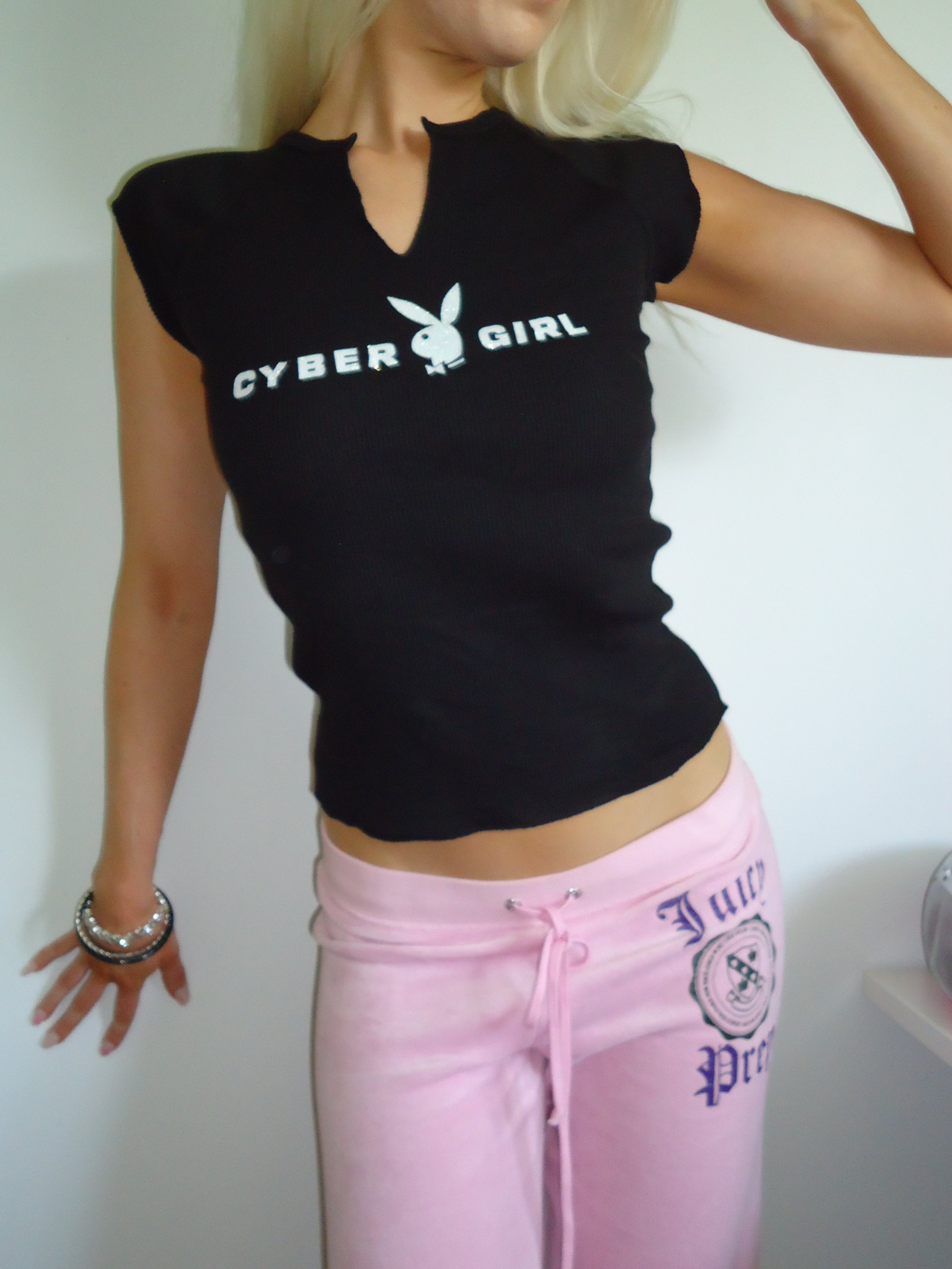 CYBER GIRL top ꨄ︎  WHITE